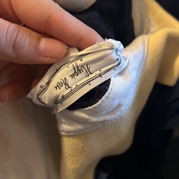 Warm button neck long sleeve 💙💛 - Picture 3 of 4